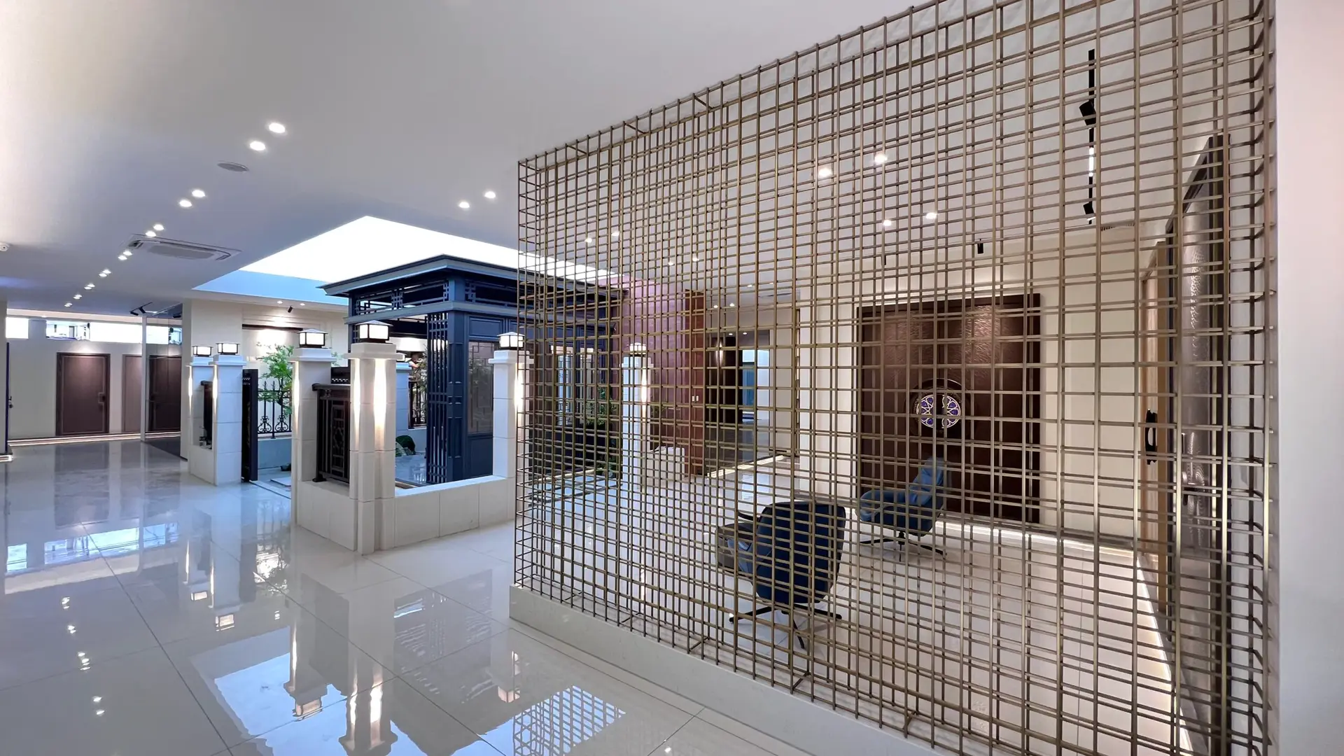 Showroom entry door collection